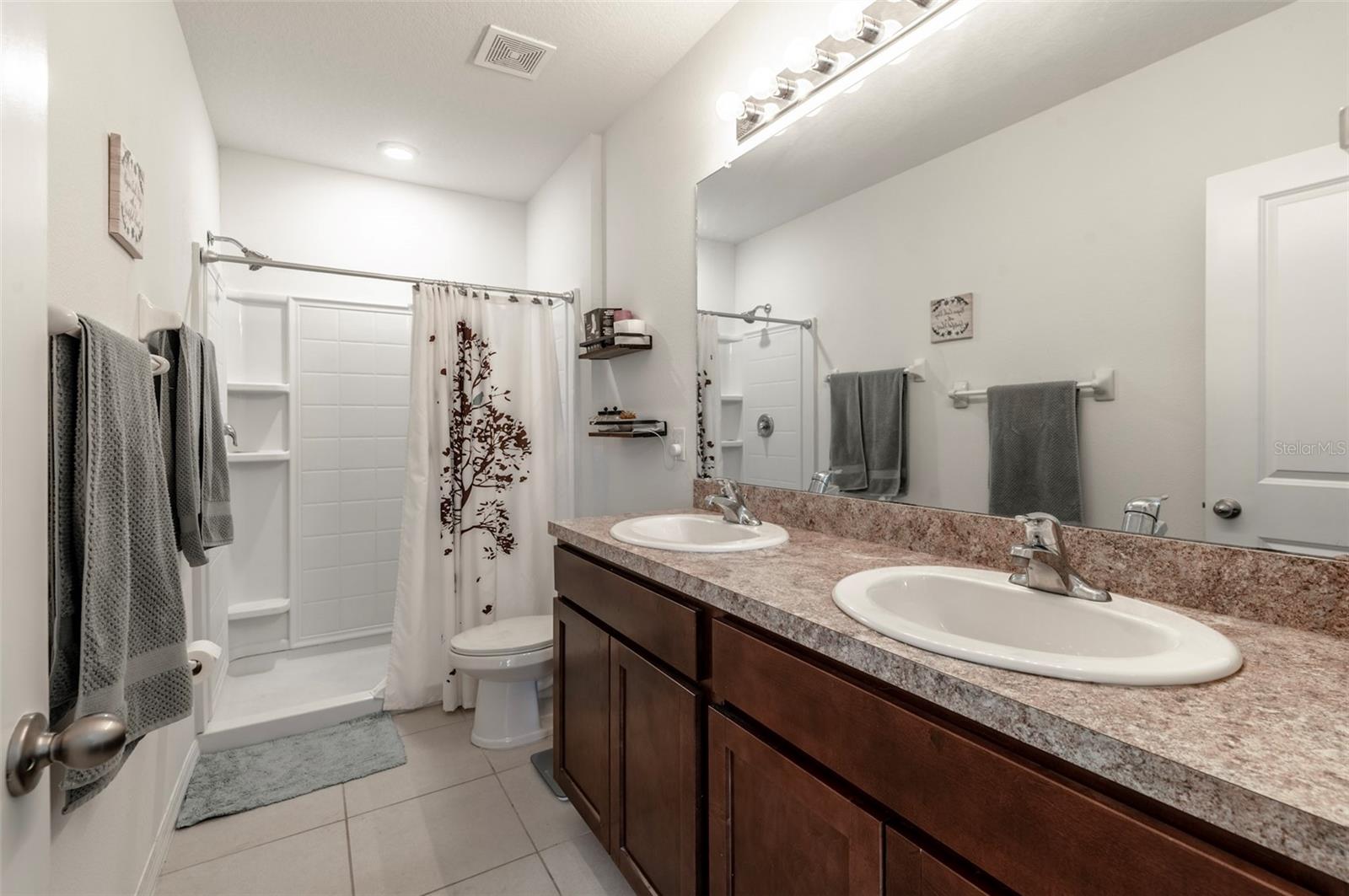 DISTRICT/BLOOMINGDALE - Residential