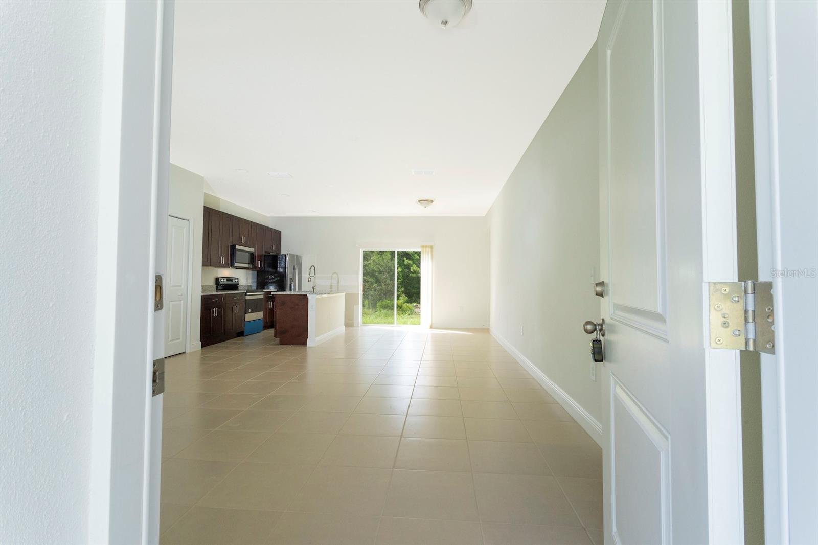 MARION OAKS UN 06 - Residential Lease