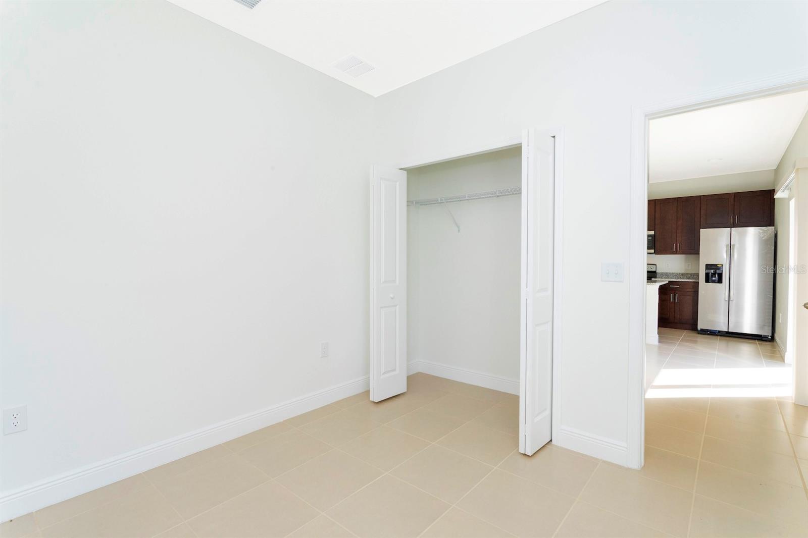 MARION OAKS UN 06 - Residential Lease