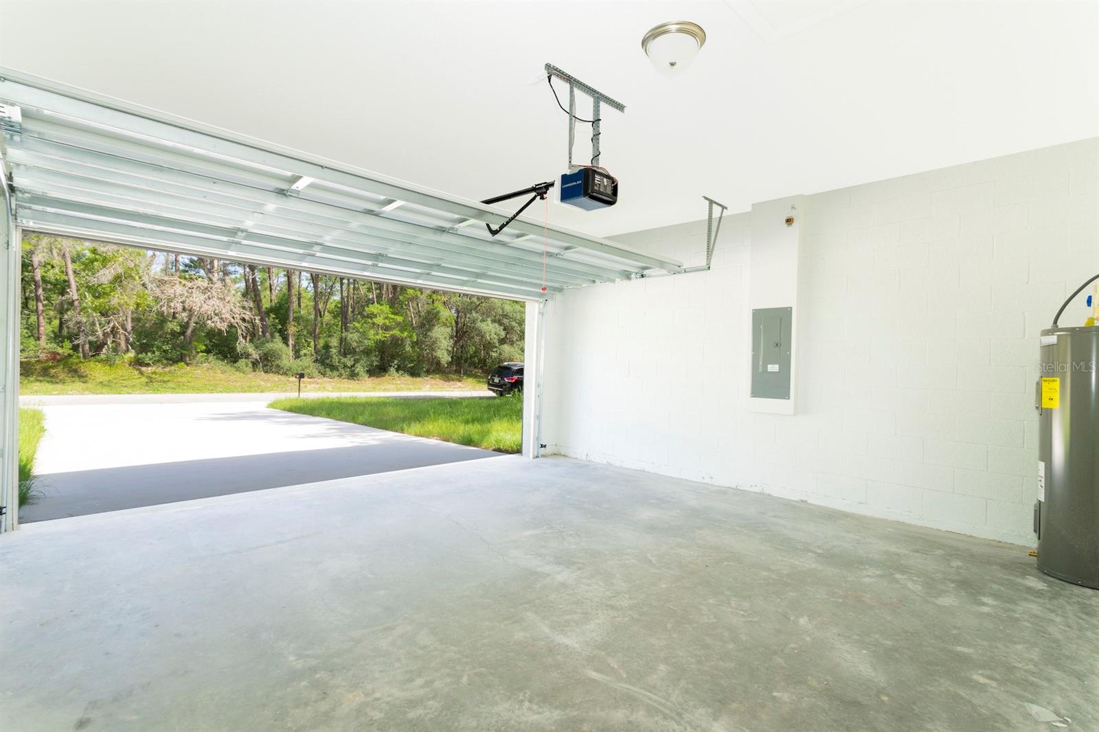 MARION OAKS UN 06 - Residential Lease