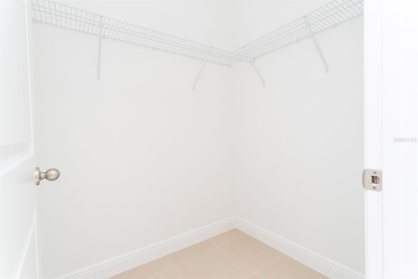 MARION OAKS UN 06 - Residential Lease