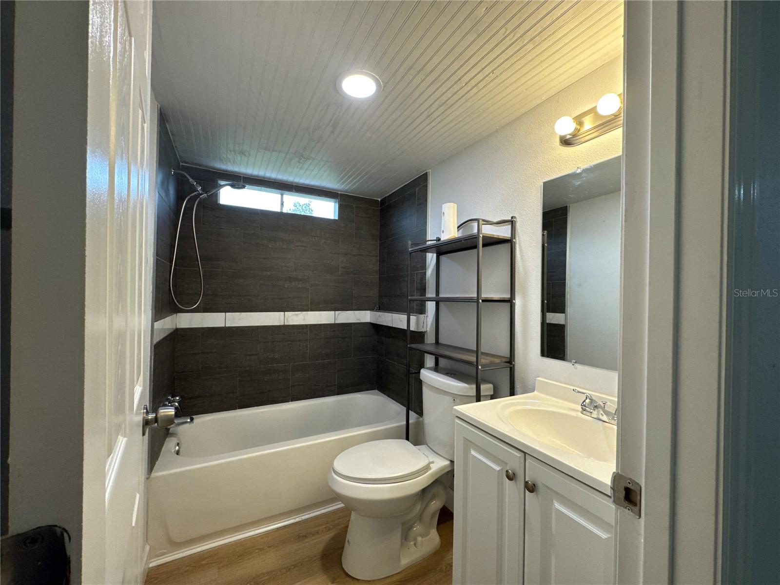 SUN LAKE ESTATES - Residential