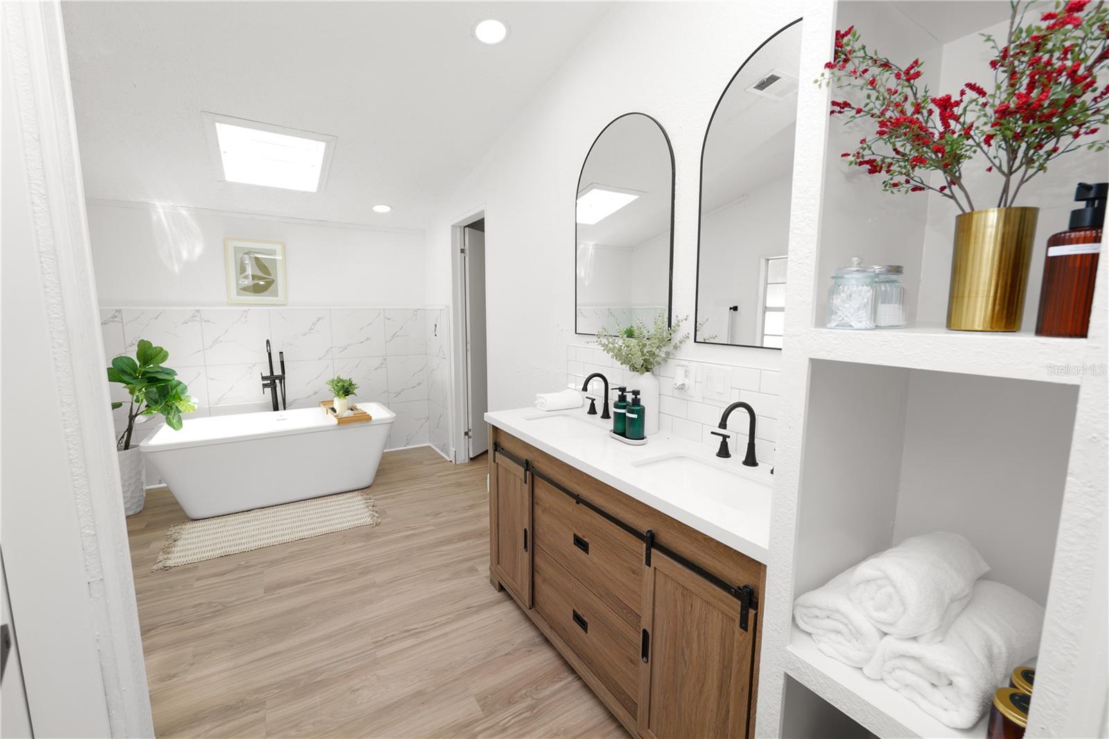 OAKWOOD ACRES - Residential