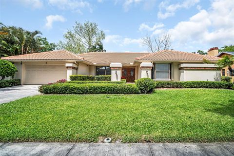 Photo of 1504 Ridge Top Way, Clearwater, FL 33765 (MLS # TB8494390)