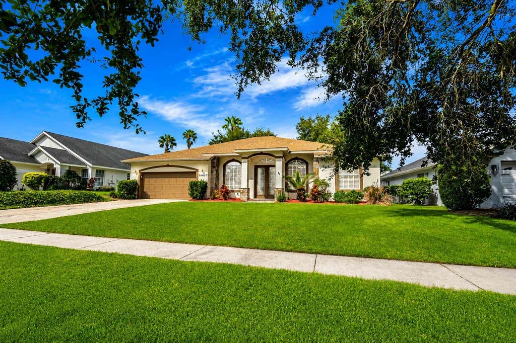 Photo of 16627 Rockwell Heights Lane, Clermont, FL 34711 (MLS # G5113561)