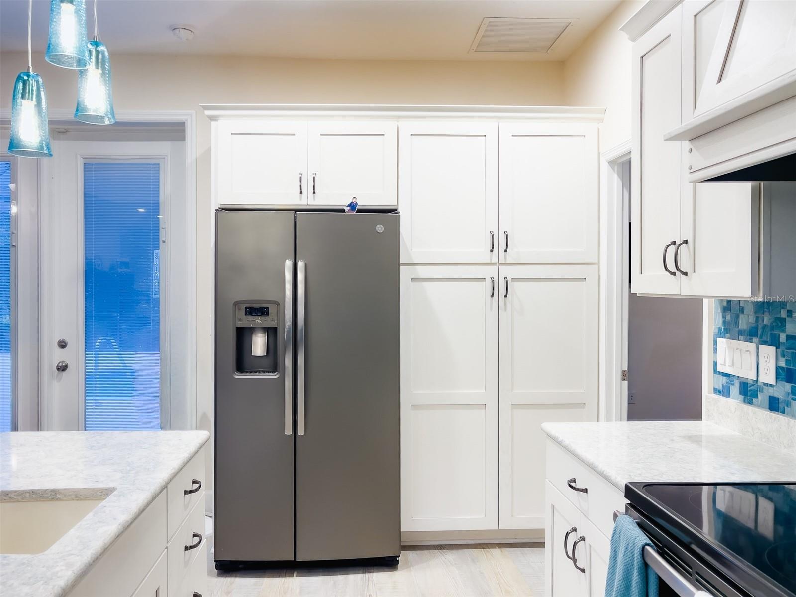 CONSIGNY PLACE SUB - Residential