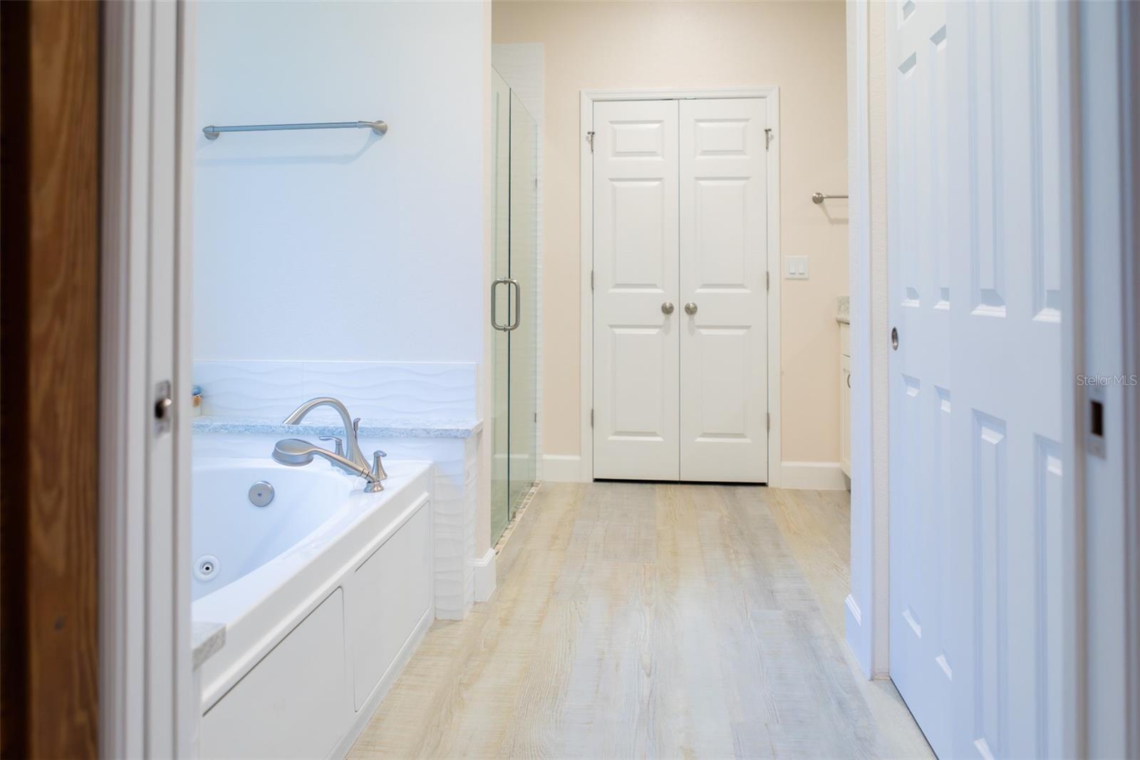 CONSIGNY PLACE SUB - Residential