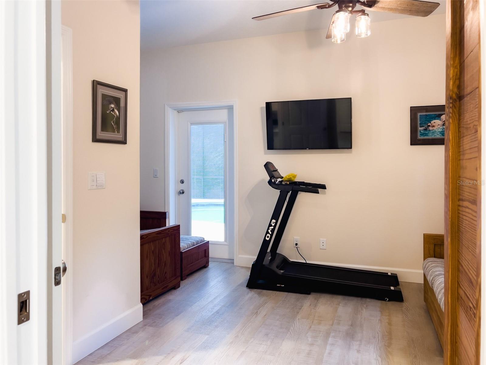 CONSIGNY PLACE SUB - Residential