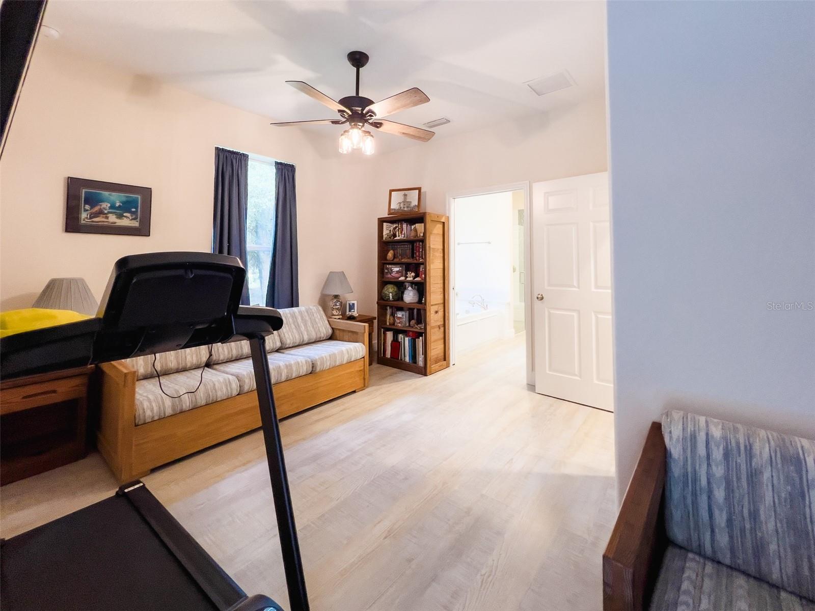 CONSIGNY PLACE SUB - Residential