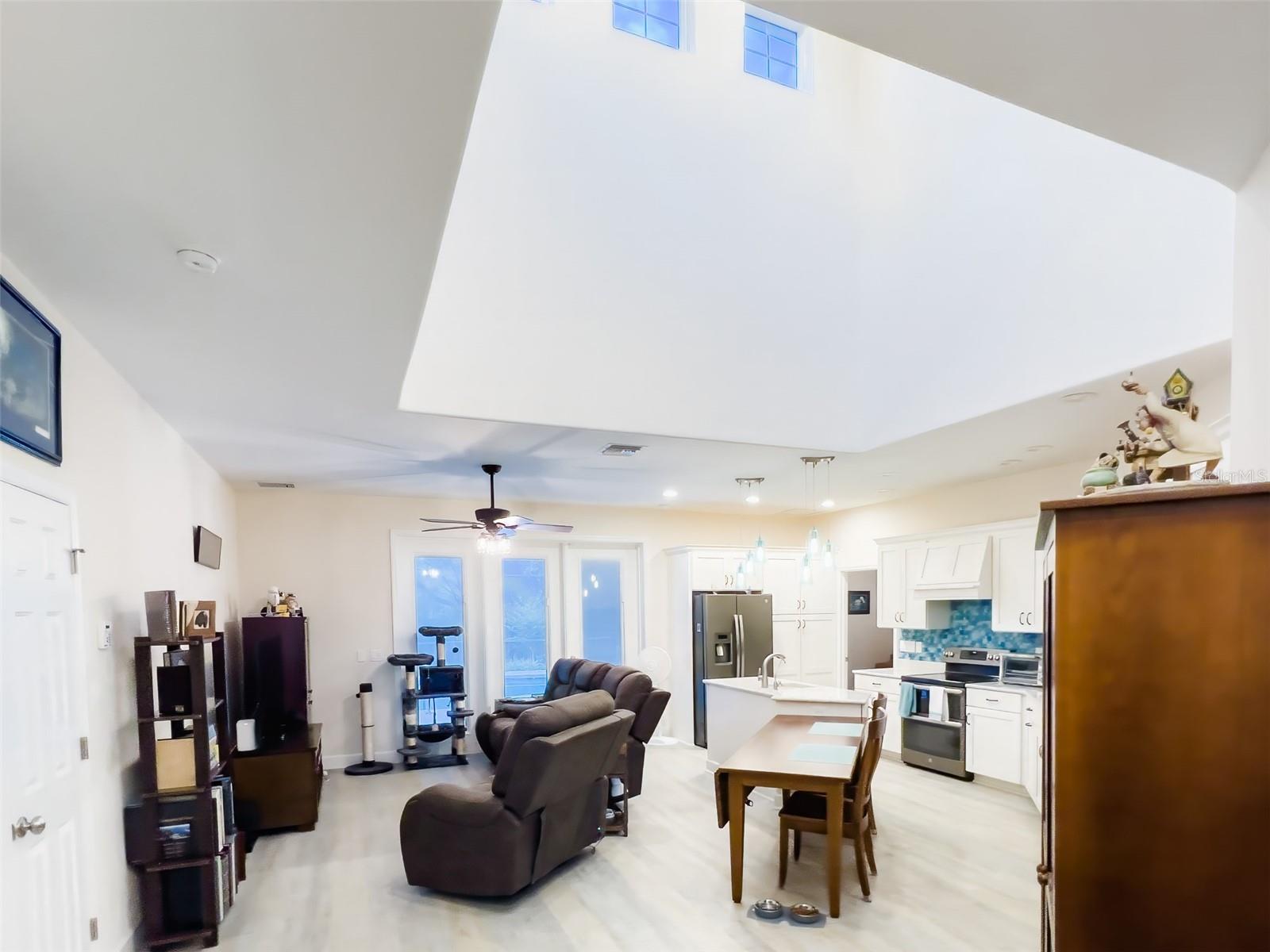 CONSIGNY PLACE SUB - Residential