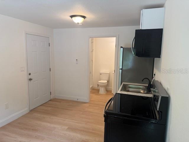 DREW PARK RE OF - Residential Lease