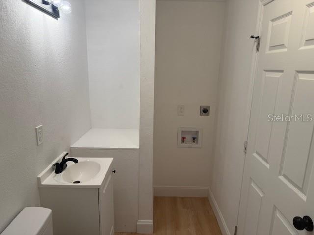 DREW PARK RE OF - Residential Lease