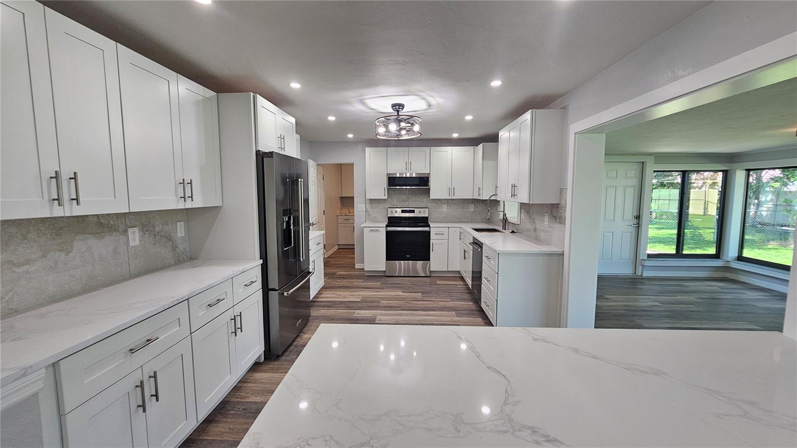 FRST LAKES COUNTRY CLUB ESTATES - Residential