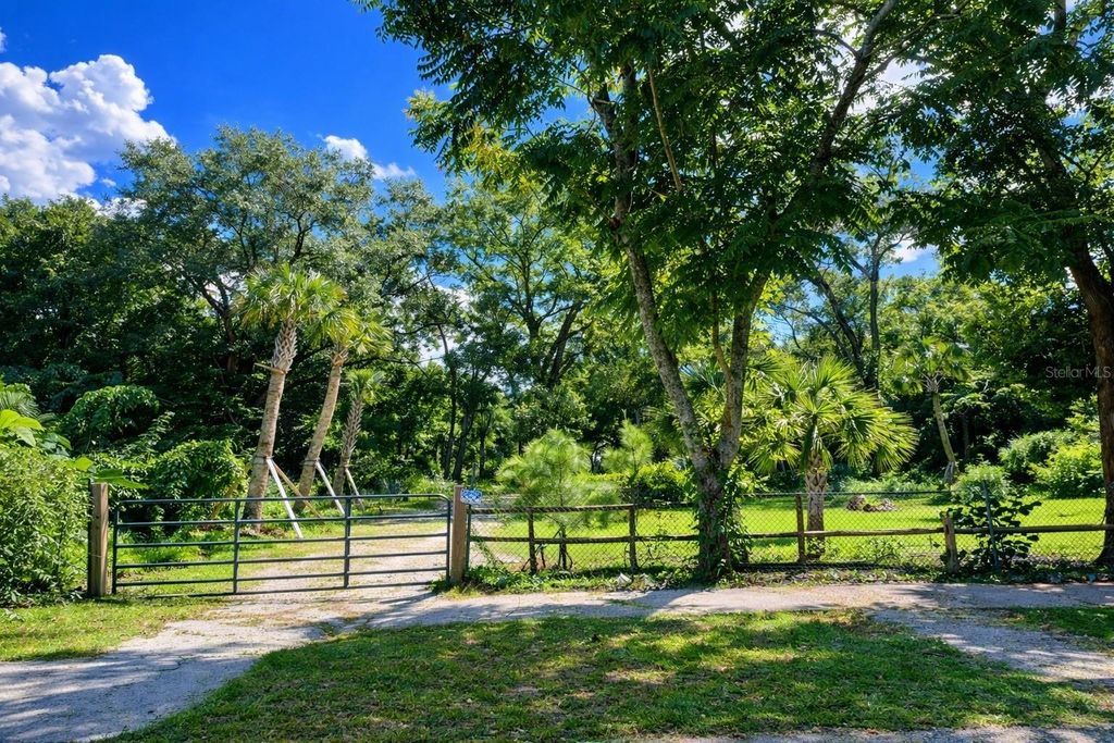 Photo of 3501 S Westmoreland Drive, Orlando, FL 32805 (MLS # O6396203)