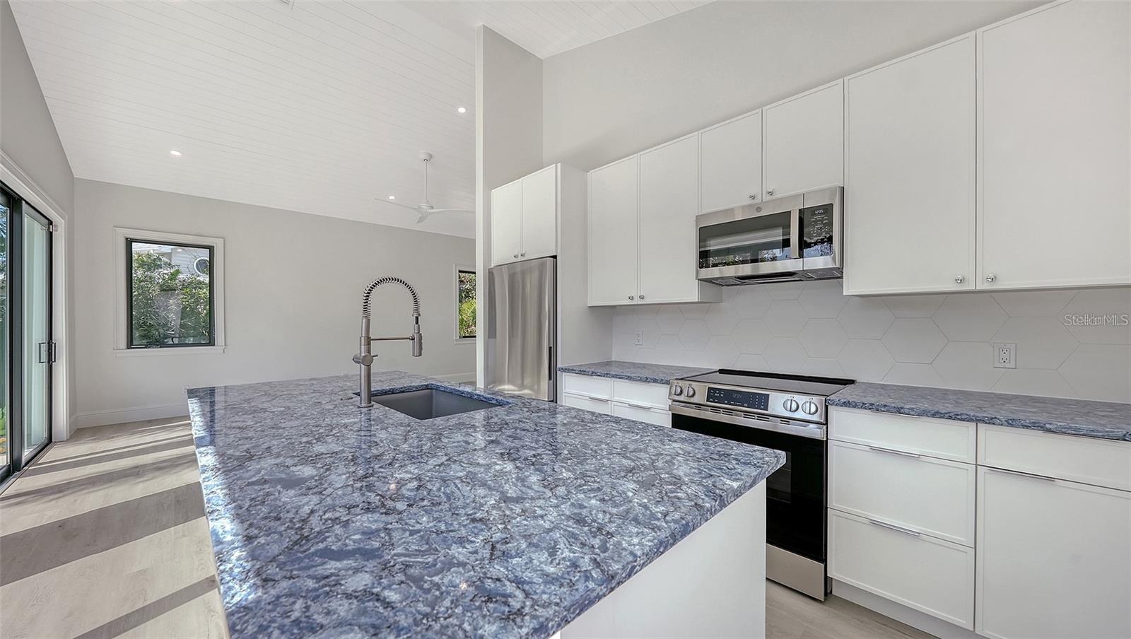 INDIAN BEACH SAPPHIRE SHORES - Residential