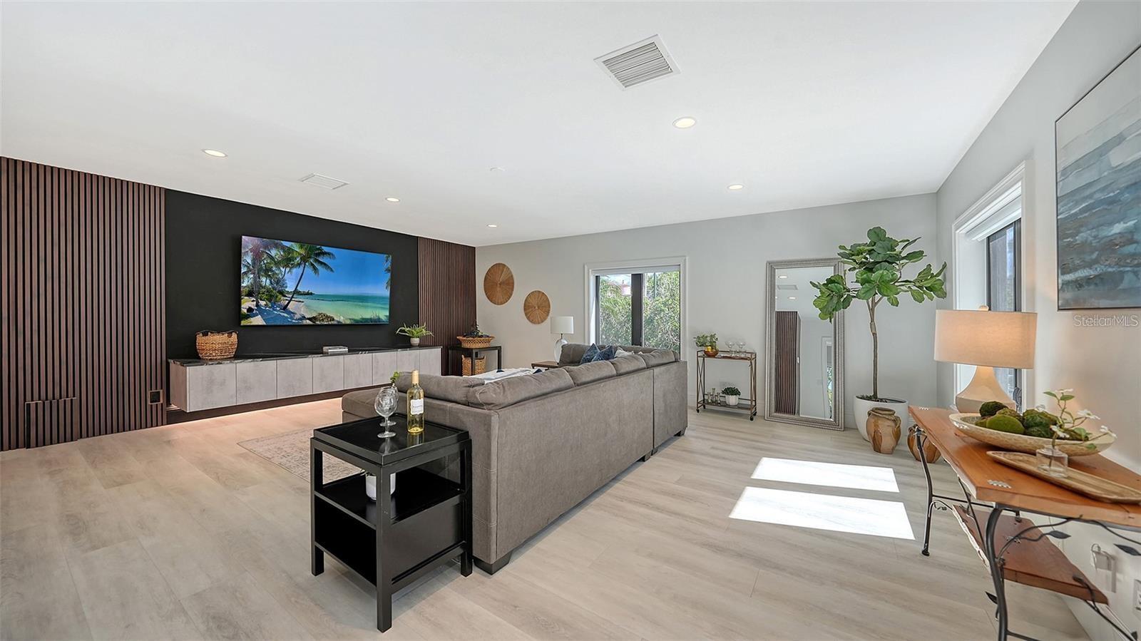 INDIAN BEACH SAPPHIRE SHORES - Residential