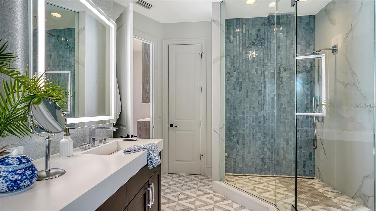 INDIAN BEACH SAPPHIRE SHORES - Residential