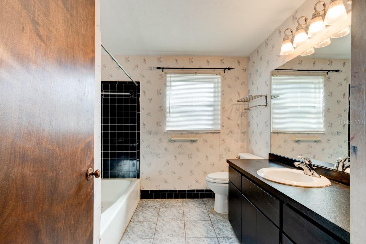 WOODMERE SOUTH UNIT 01 - Residential