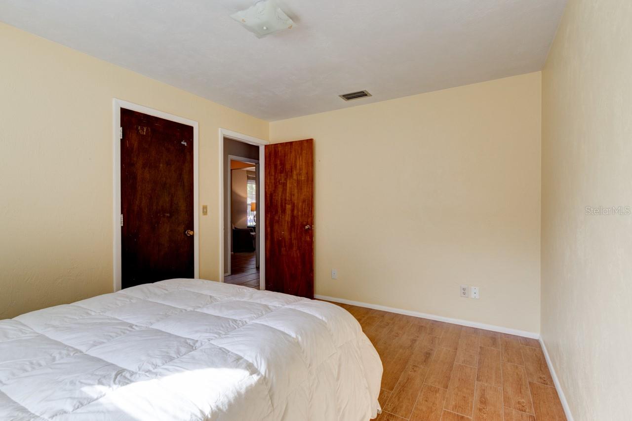 WOODMERE SOUTH UNIT 01 - Residential