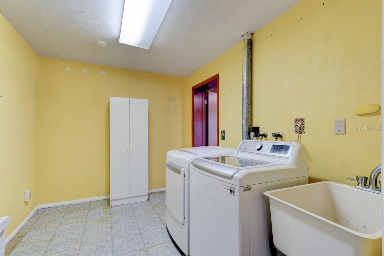 WOODMERE SOUTH UNIT 01 - Residential