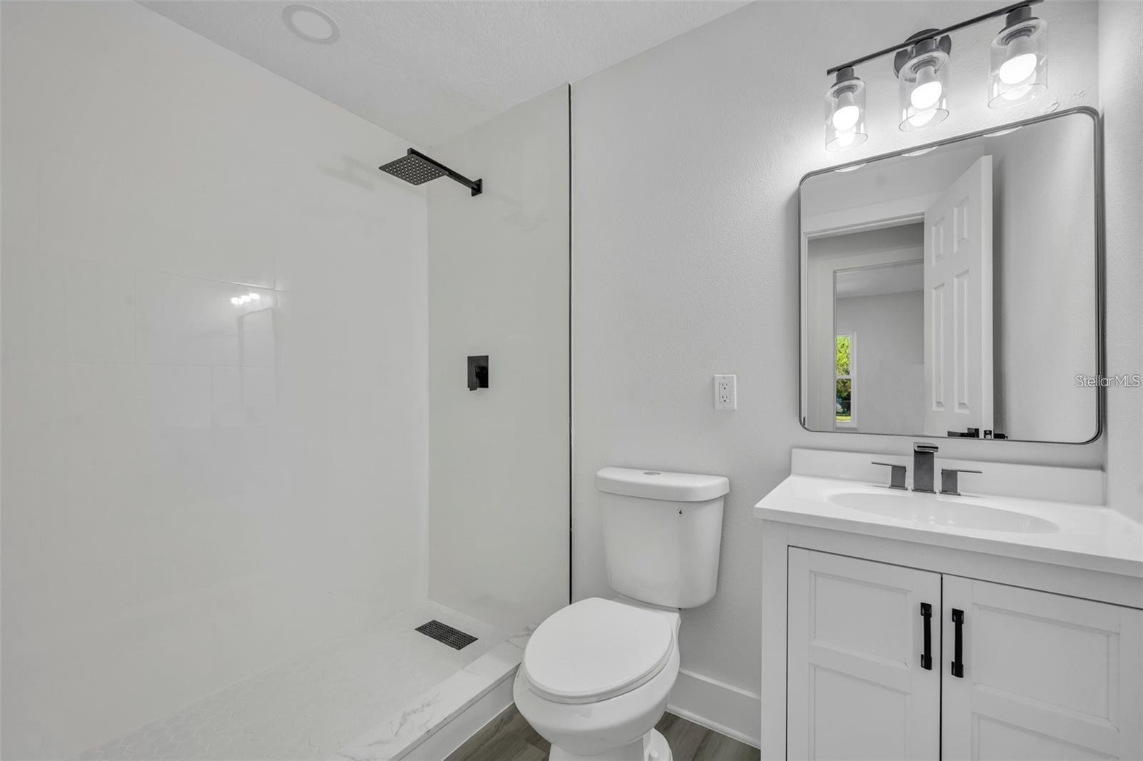 CEDAR POINT - Residential Lease