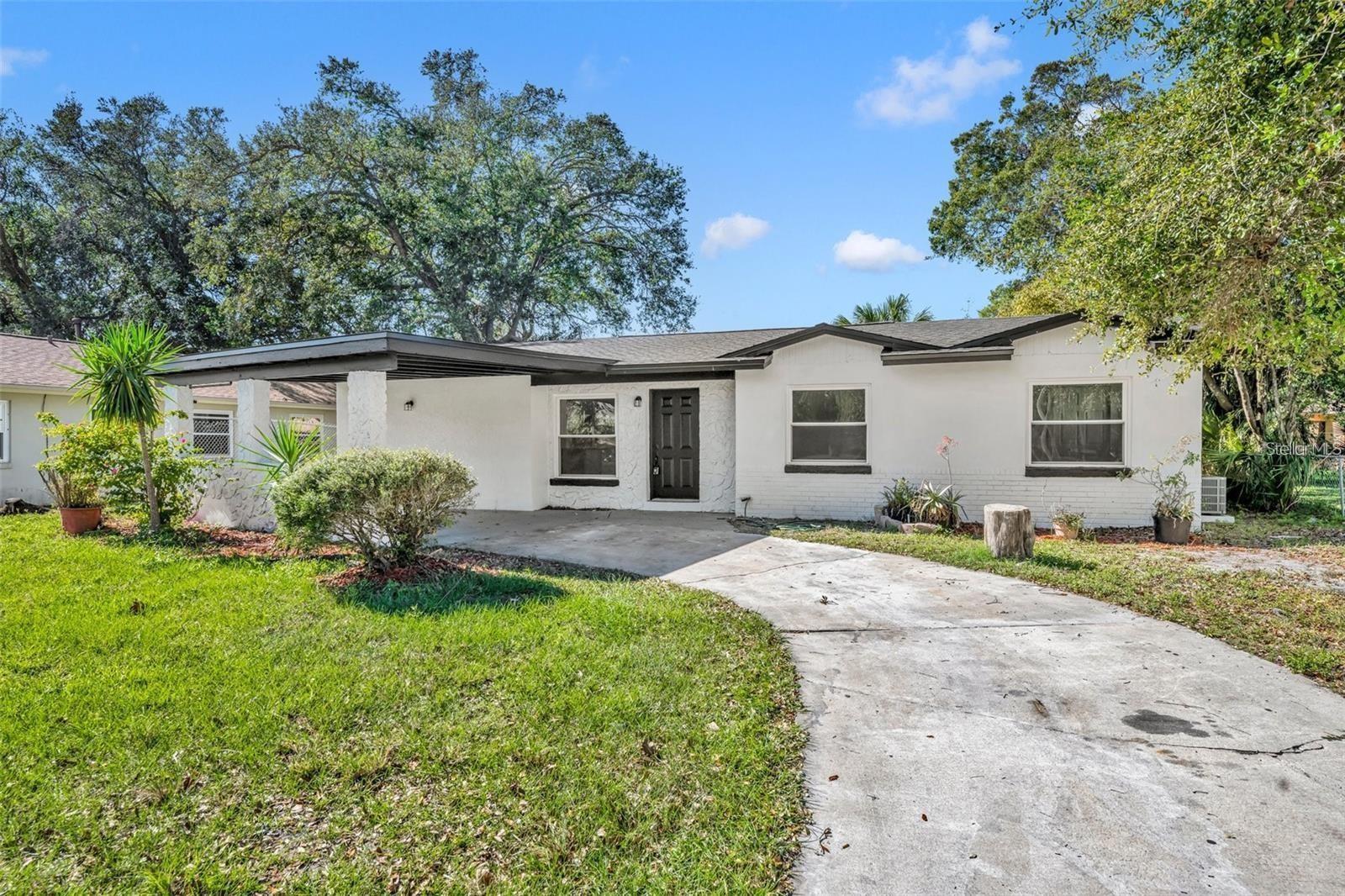 CEDAR POINT - Residential Lease