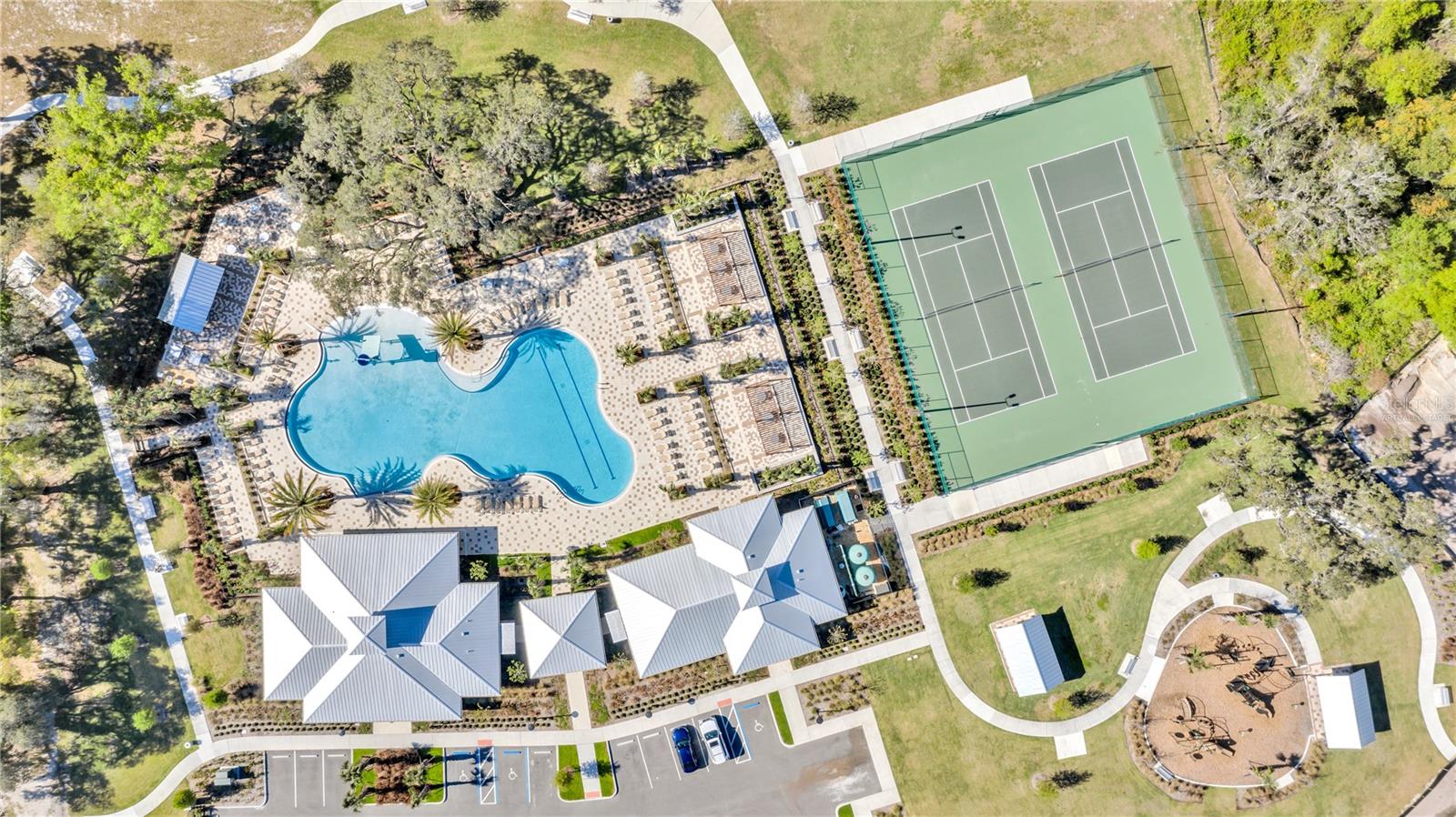 TOHOQUA 32S - Residential