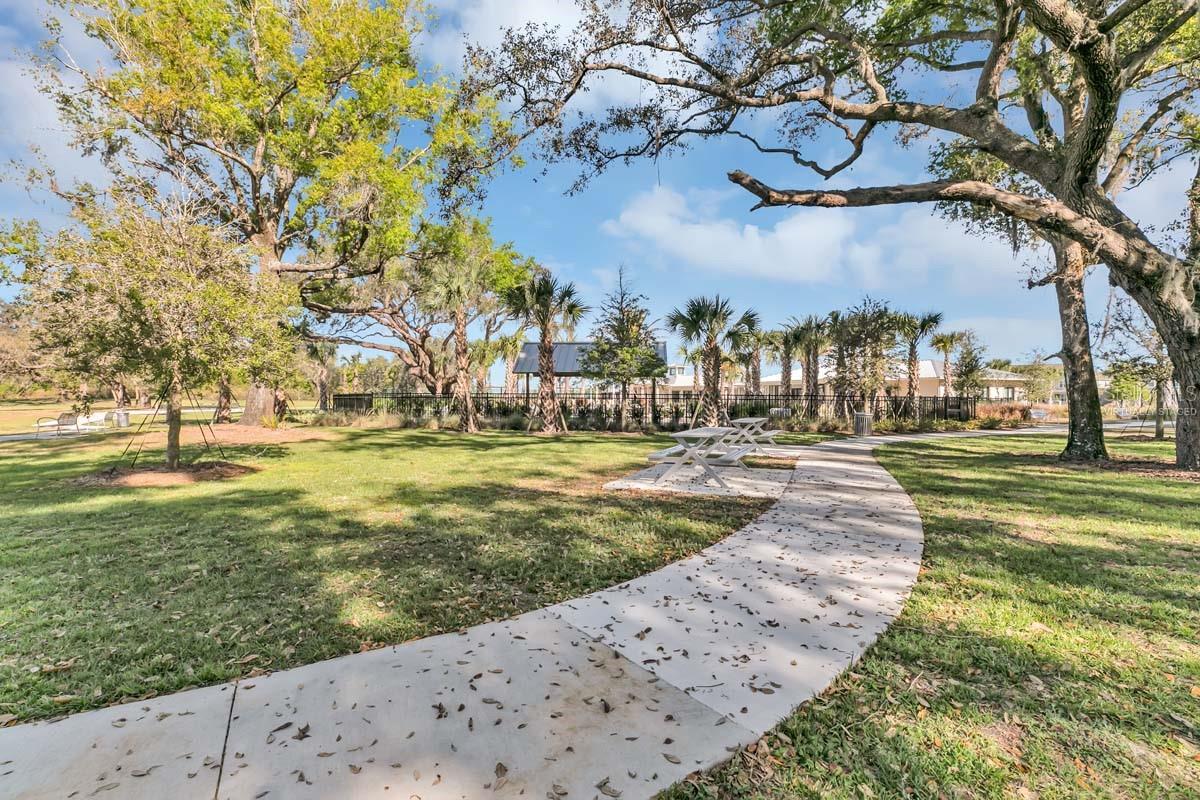 TOHOQUA 32S - Residential