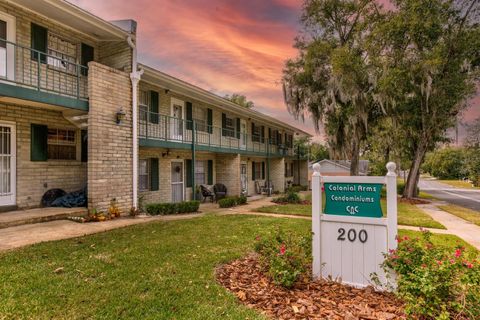 A home in MOUNT DORA