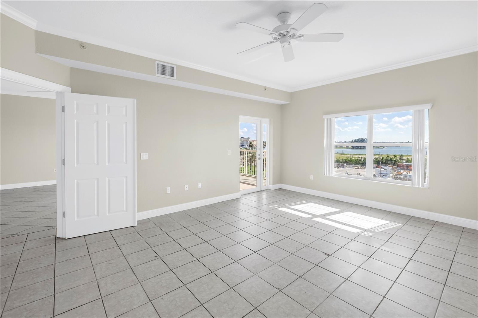 SNUG HARBOUR CONDO - Residential