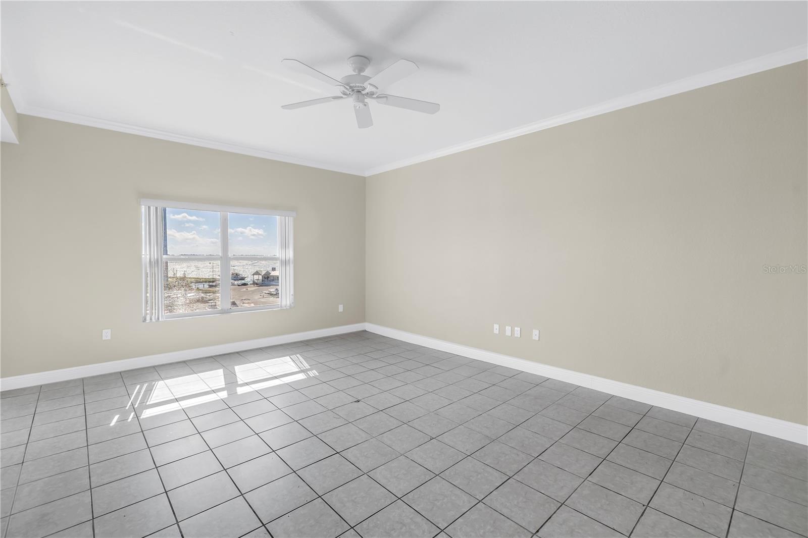 SNUG HARBOUR CONDO - Residential