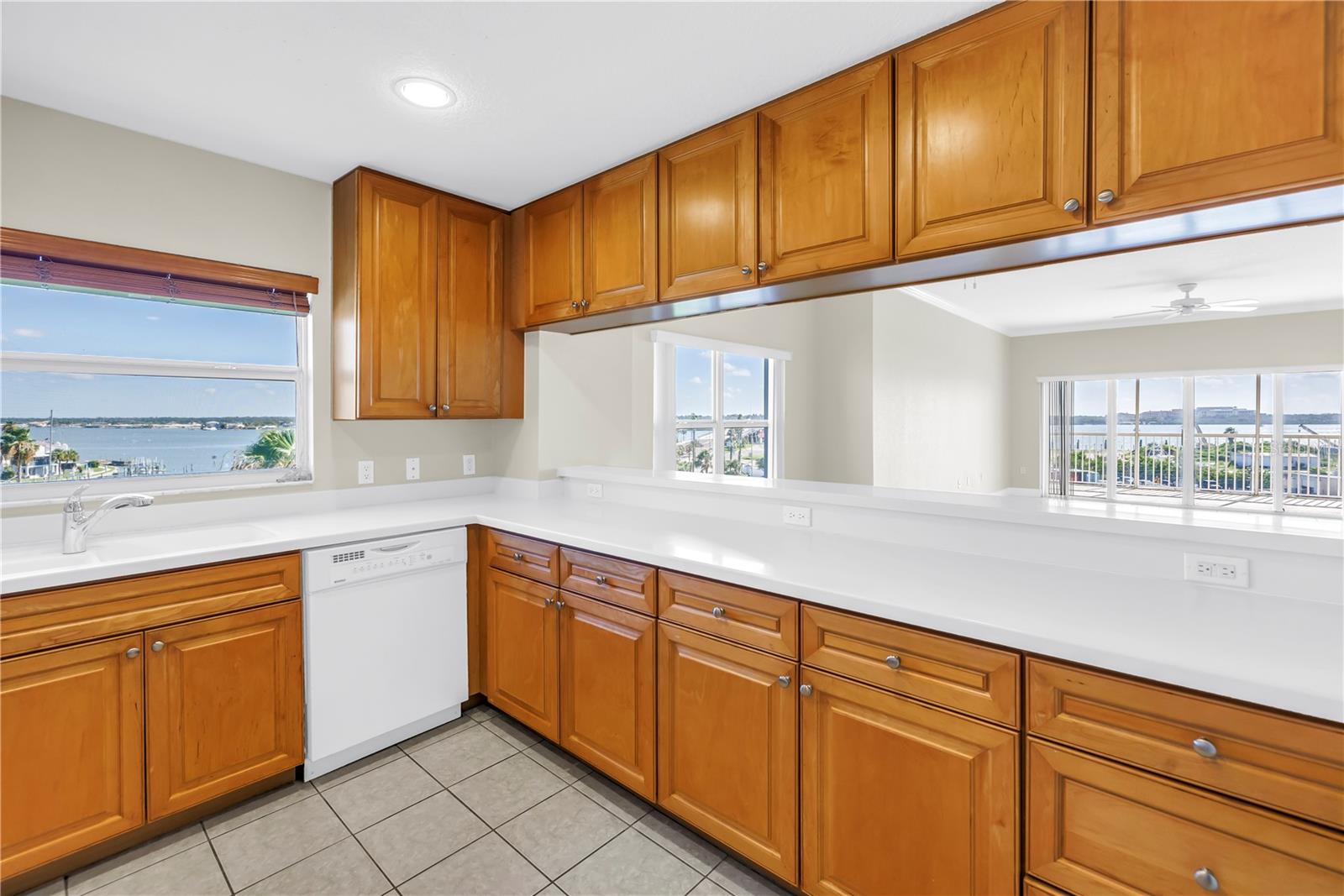 SNUG HARBOUR CONDO - Residential