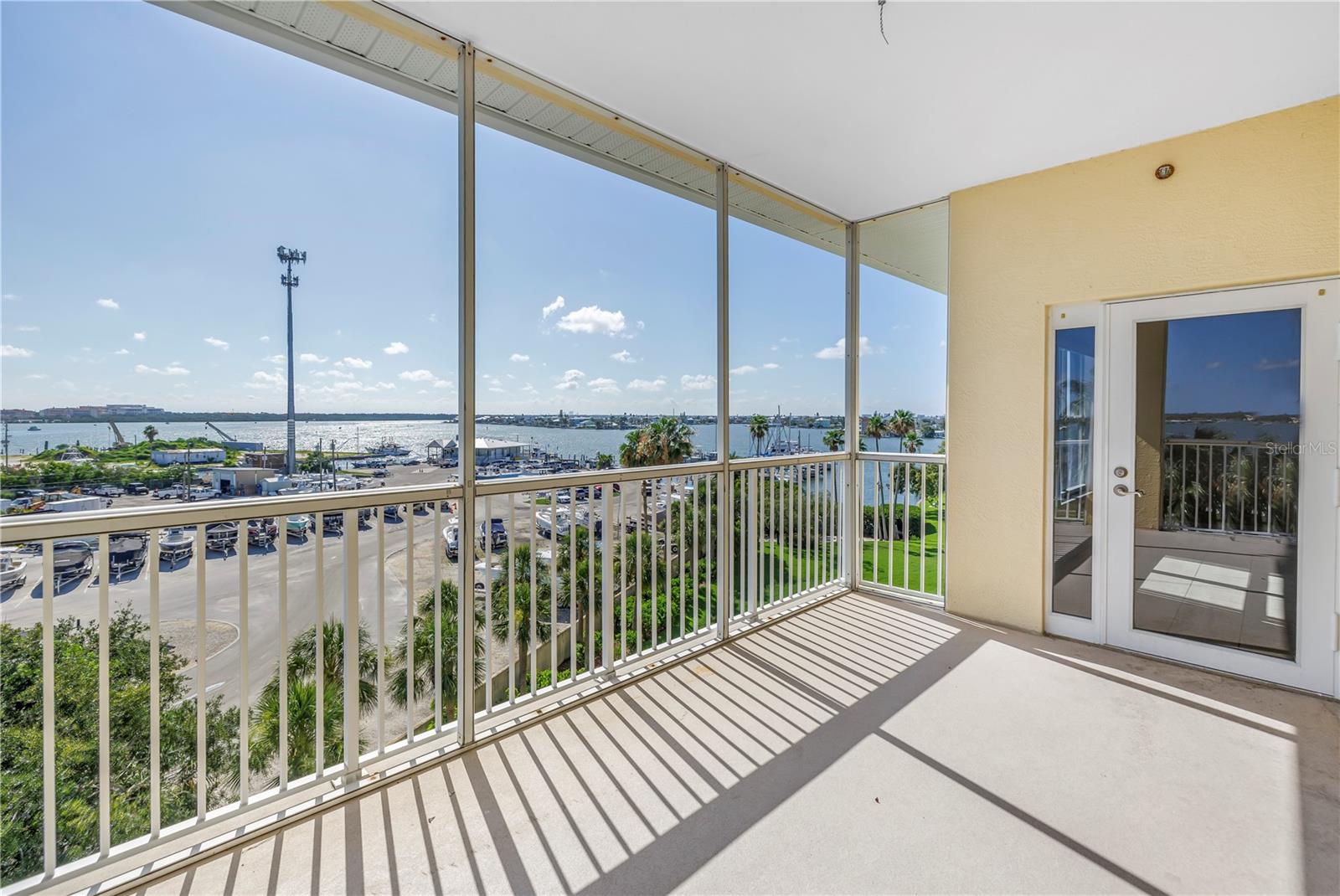 SNUG HARBOUR CONDO - Residential