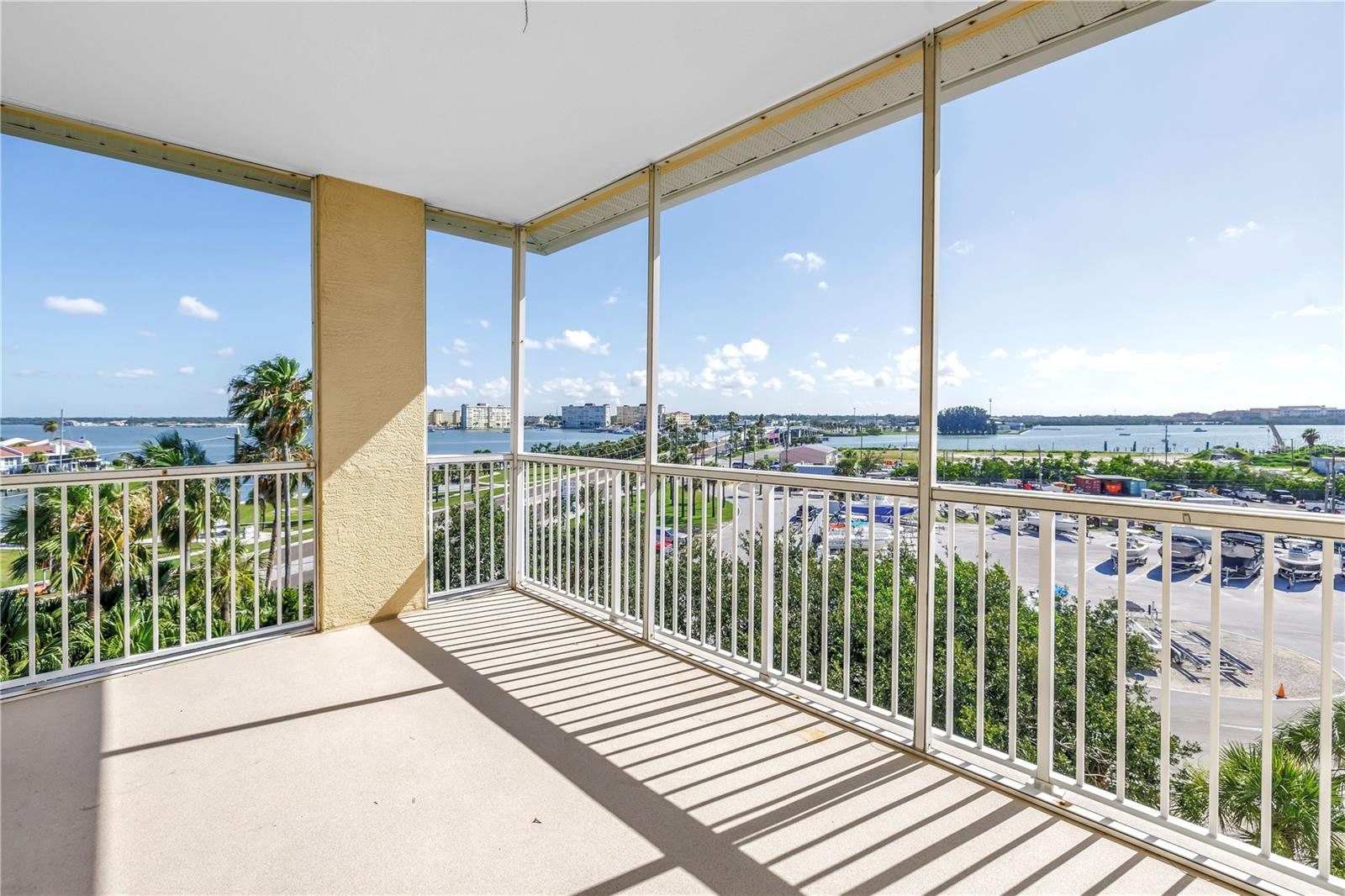 SNUG HARBOUR CONDO - Residential