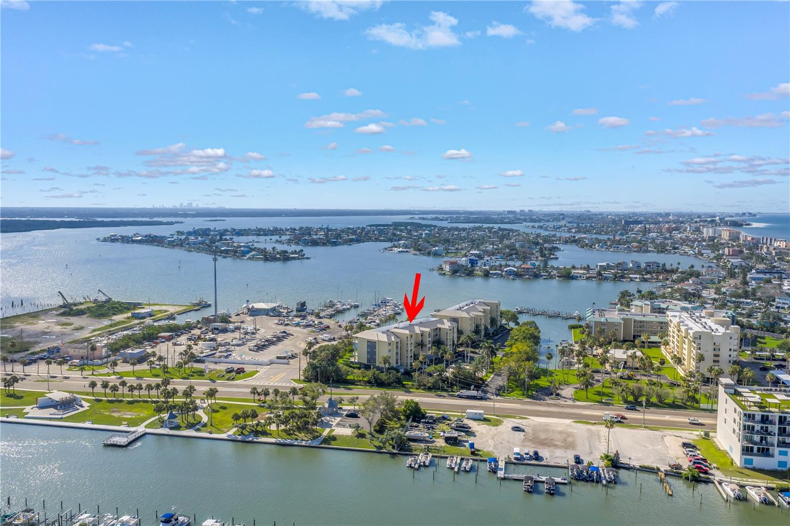 SNUG HARBOUR CONDO - Residential