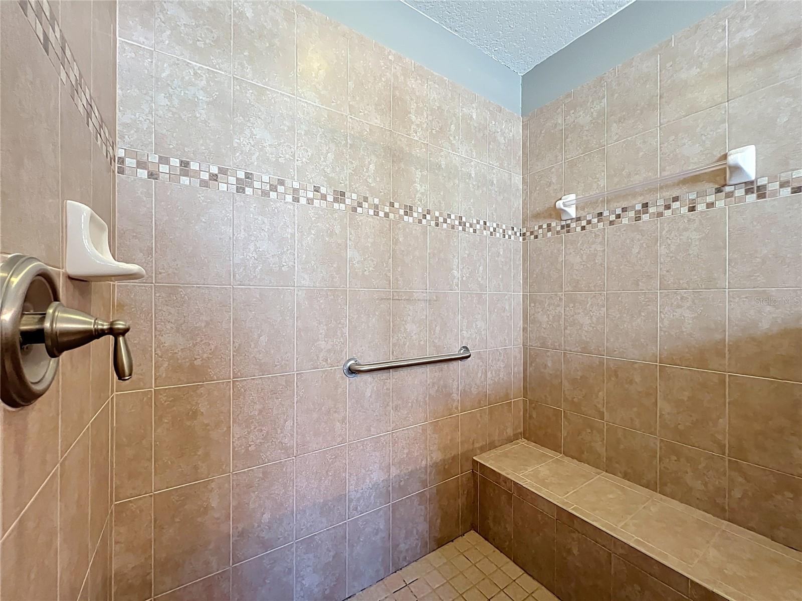 LEESBURG ARLINGTON RIDGE PH 1-B - Residential