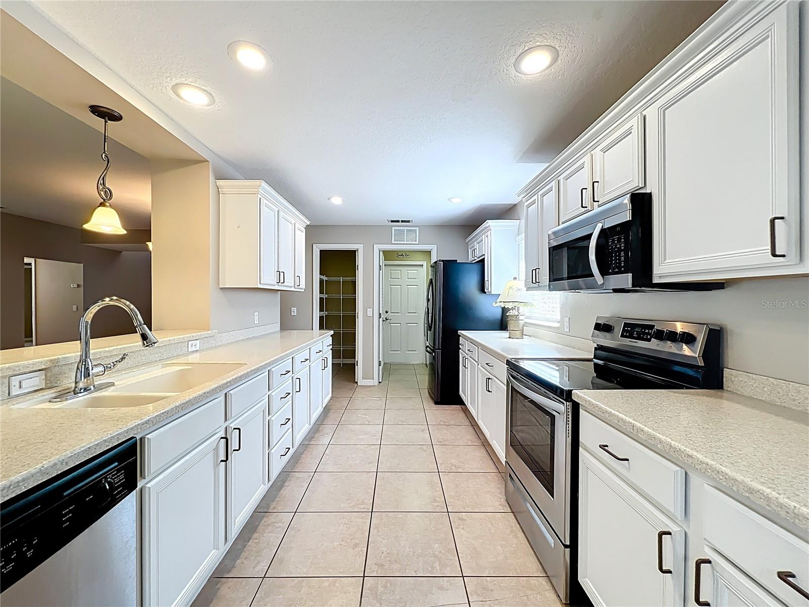 LEESBURG ARLINGTON RIDGE PH 1-B - Residential