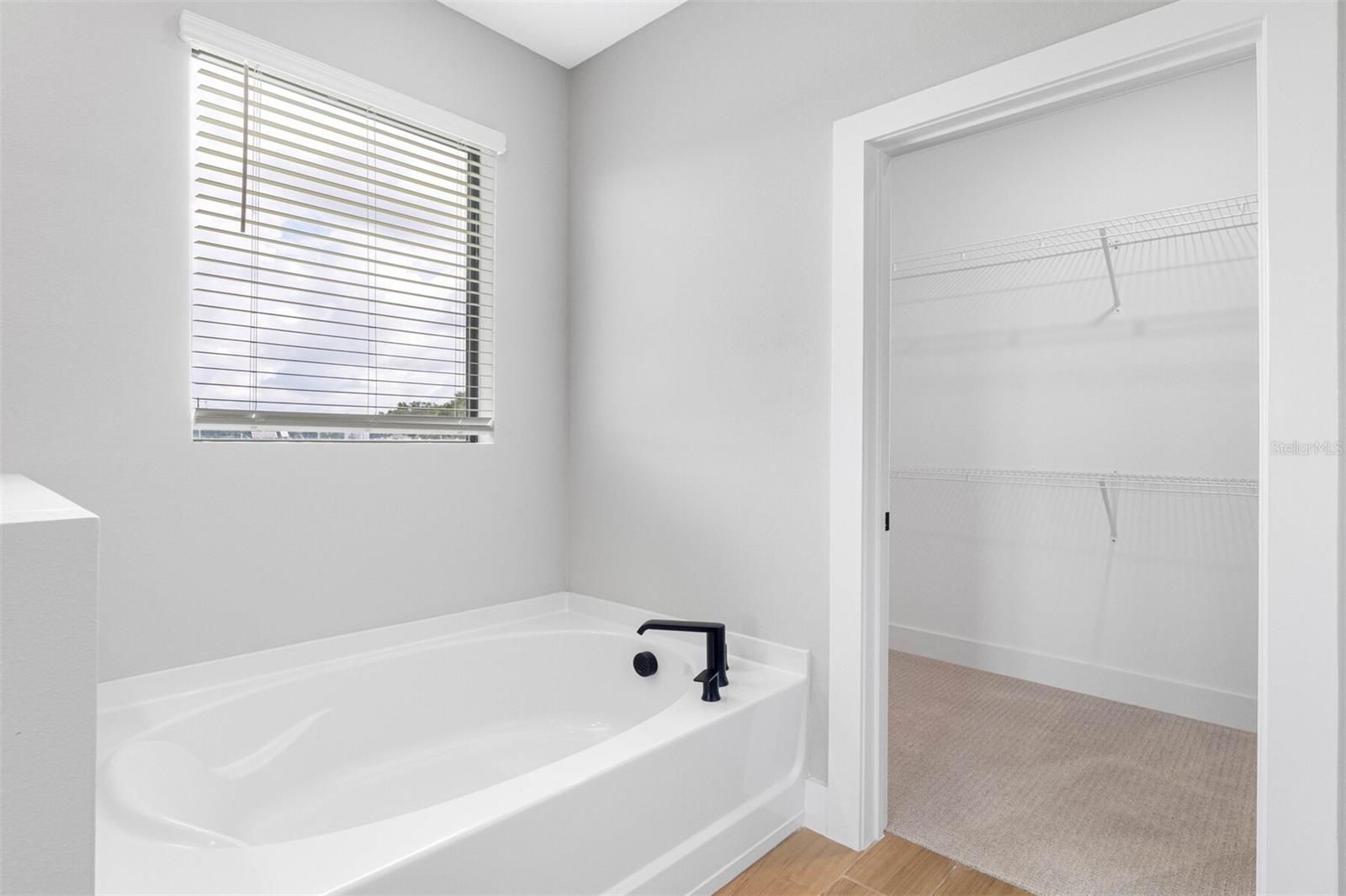 LAKE GALLAGHER SUB - Residential