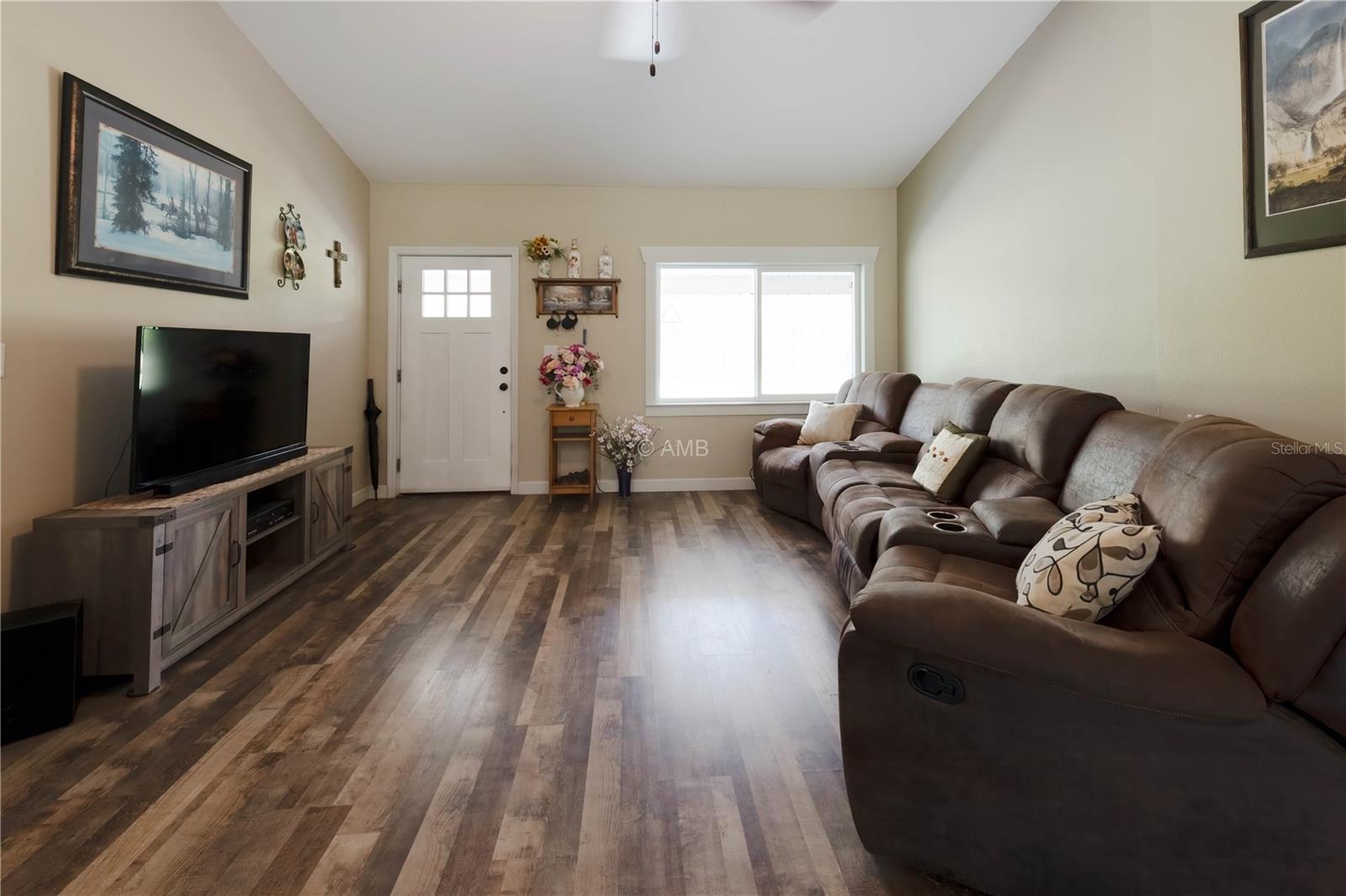 TRIPLE CROWN FARMS - Residential