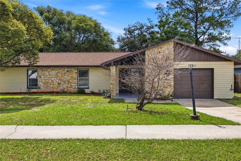 Photo of 311 Marion Oaks Drive, Ocala, FL 34473 (MLS # OM725413)