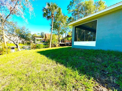 A home in LAKE WALES