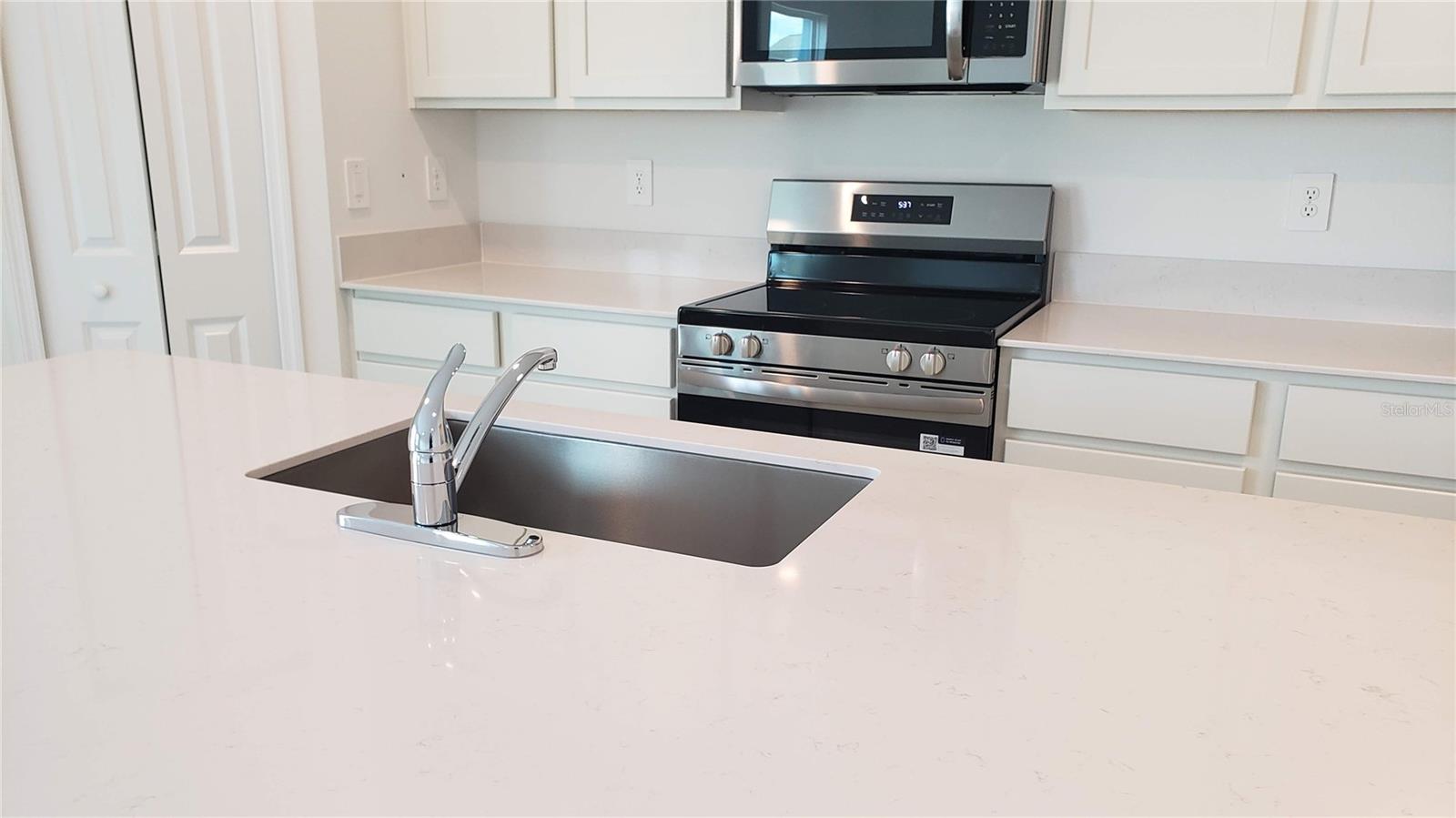 CROSSWINDS EAST PH 1 - Residential Lease