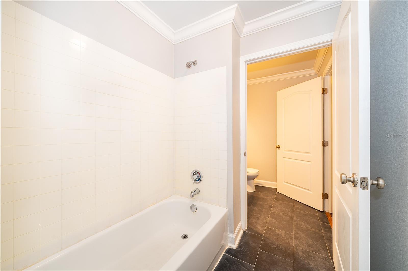 MIRIADA CONDO - Residential Lease