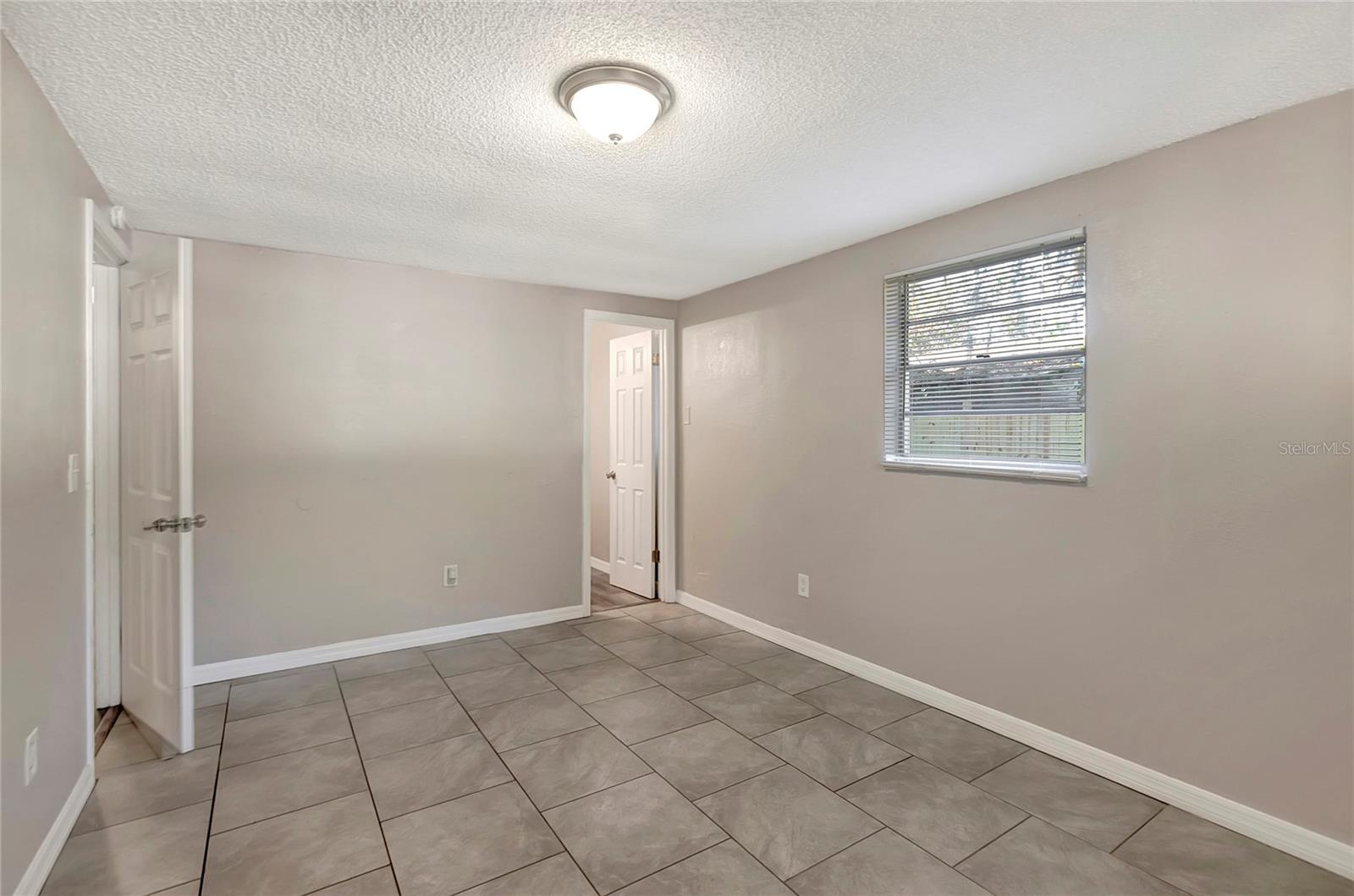 FERN CLIFF - Residential