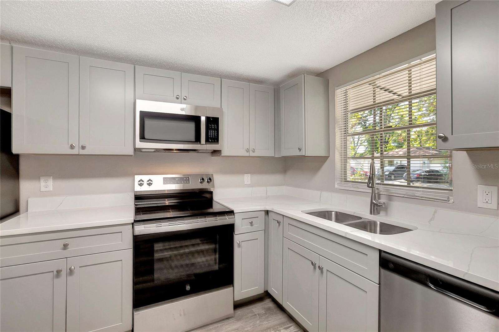 FERN CLIFF - Residential