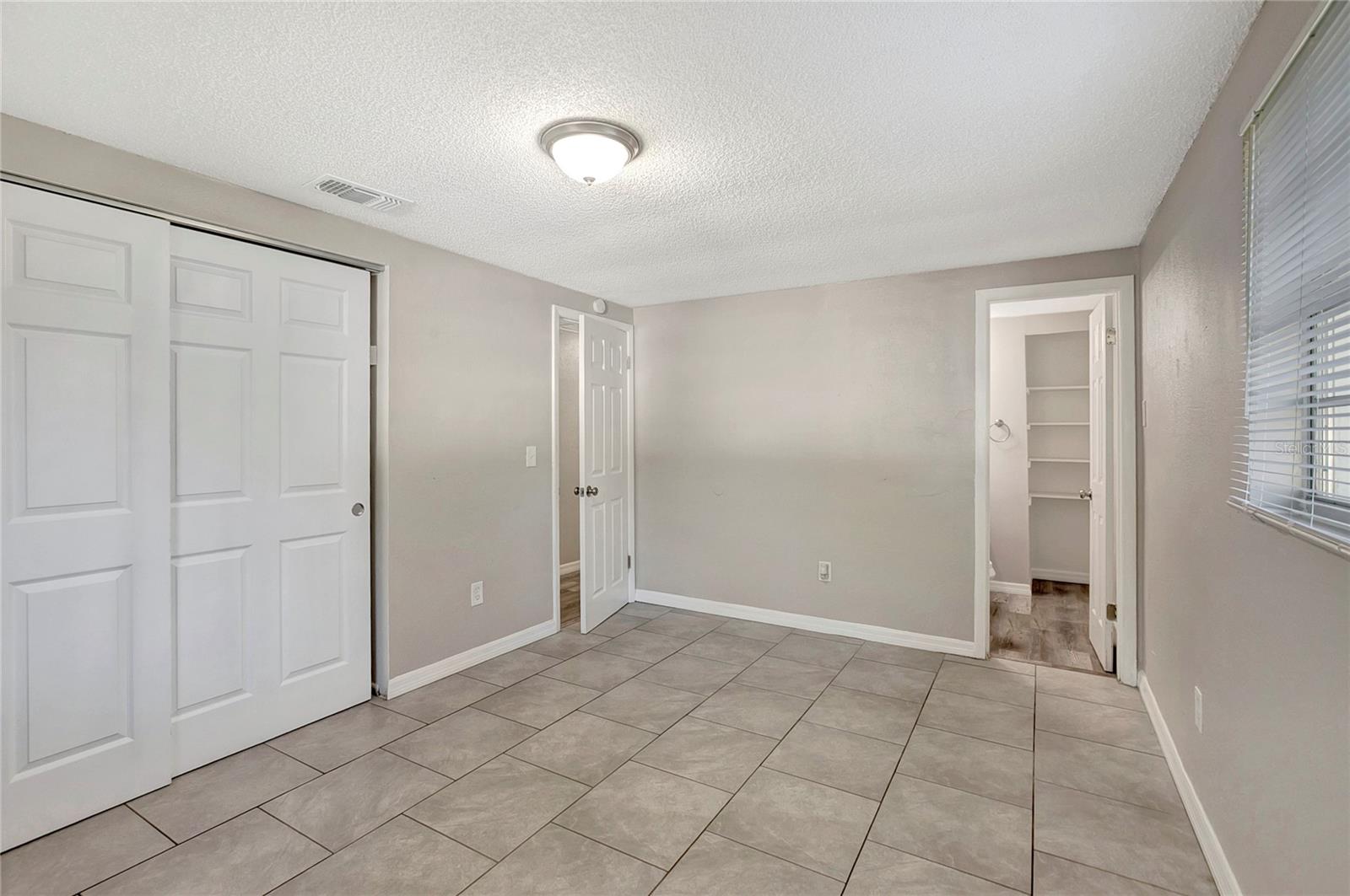 FERN CLIFF - Residential