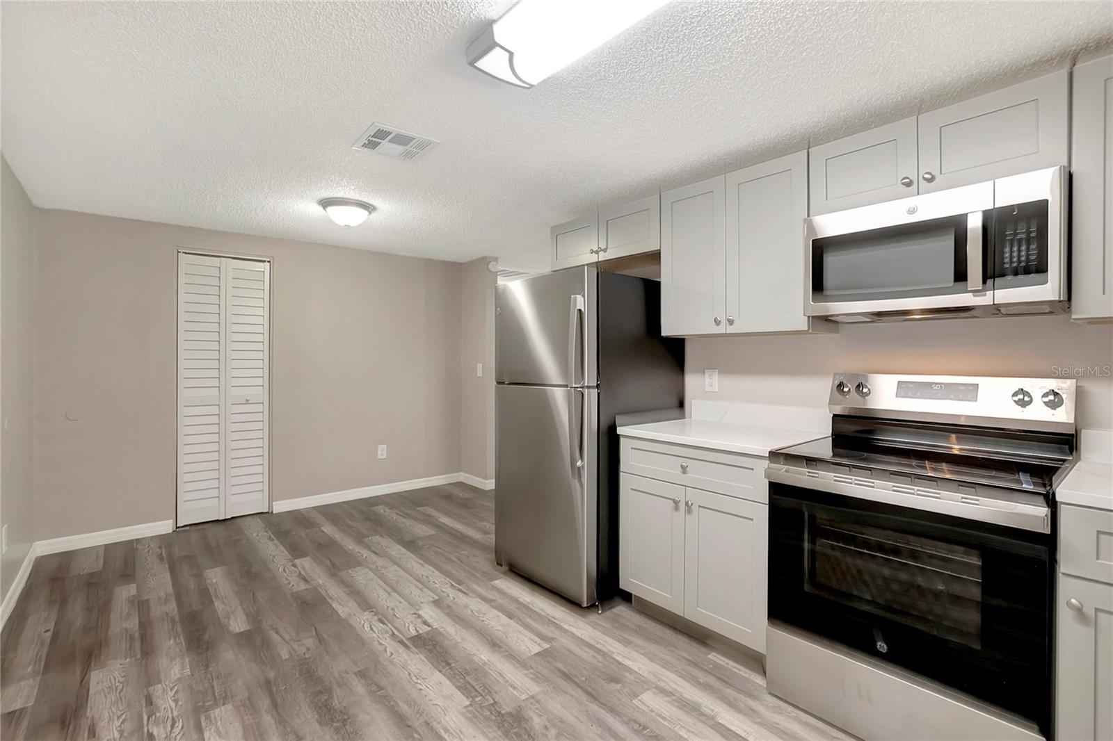 FERN CLIFF - Residential