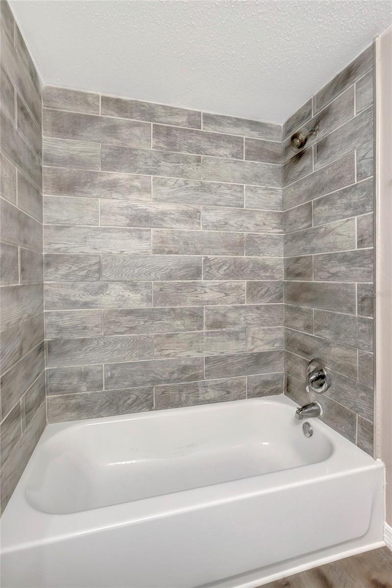 FERN CLIFF - Residential