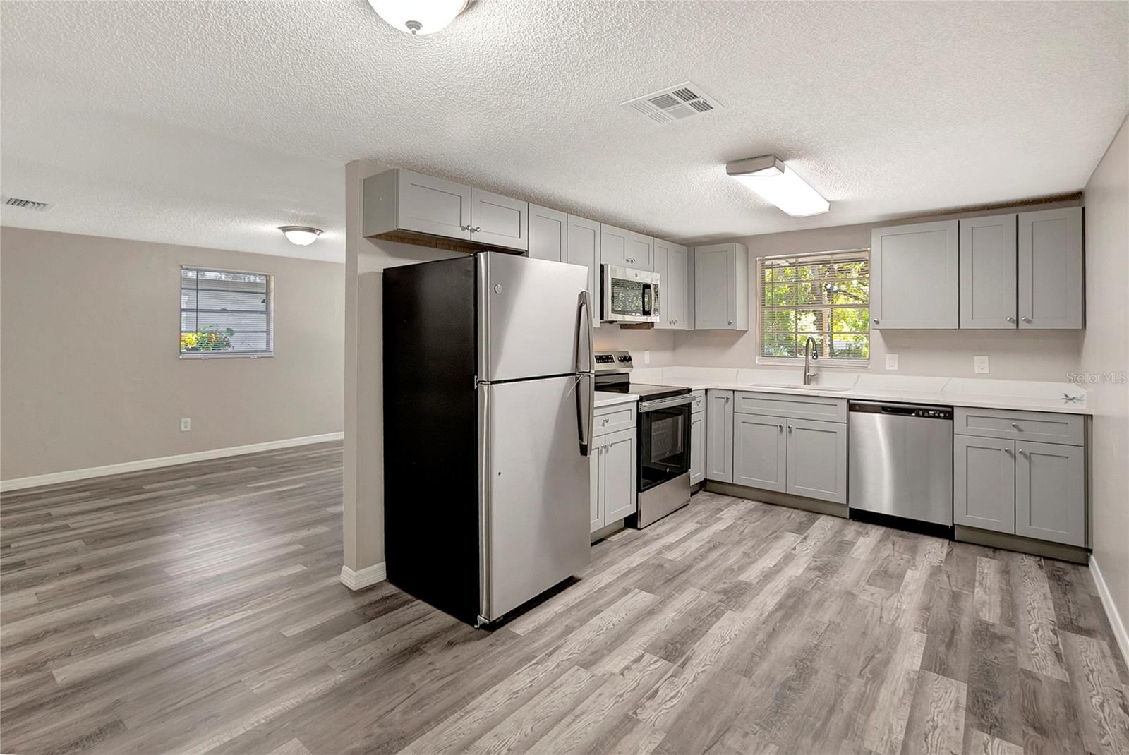 FERN CLIFF - Residential