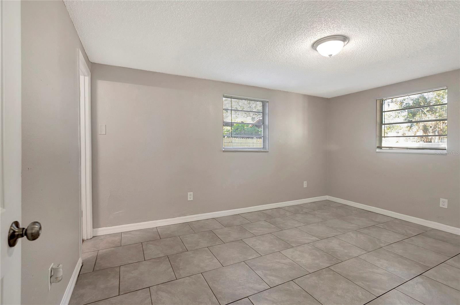 FERN CLIFF - Residential